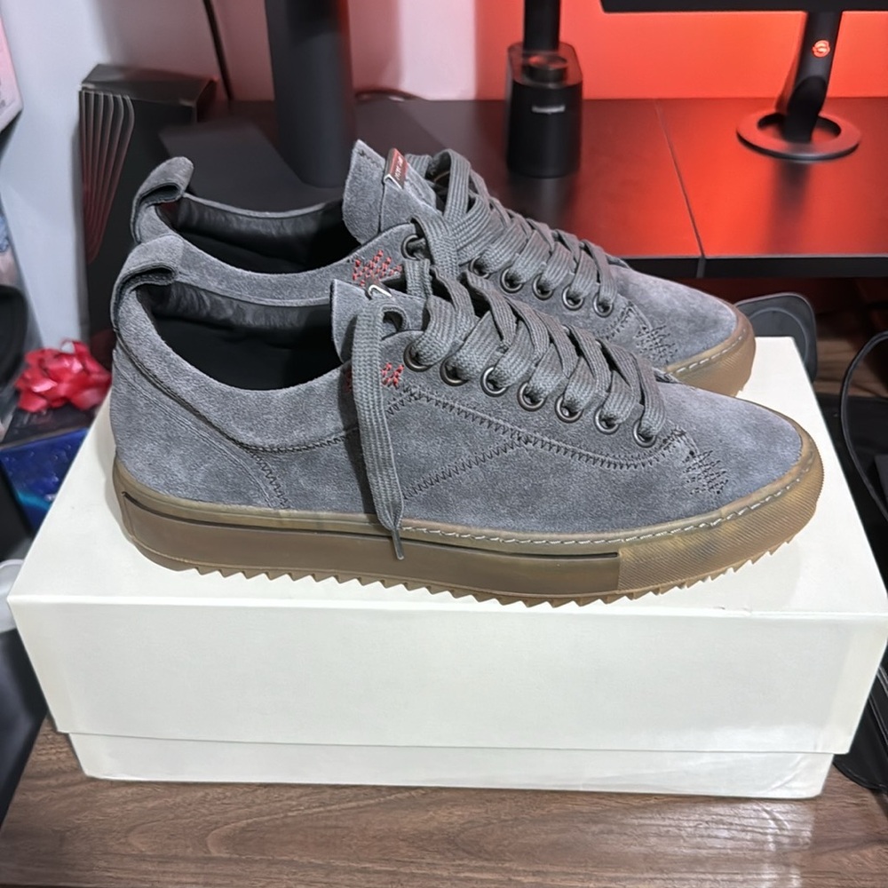 Represent Alpha Low shoes 10. Brand New